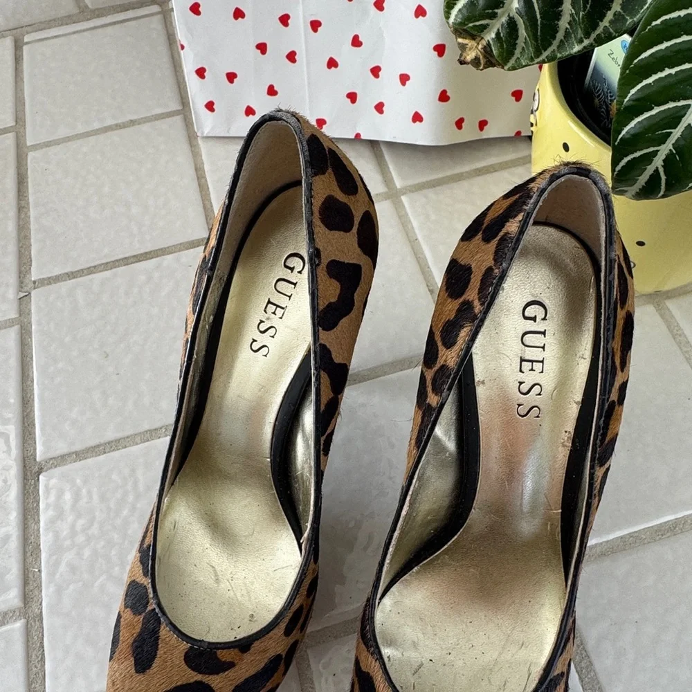 GUESS Leopard-Print High Heel Pumps in Brown and Black - Picture 4 of 5